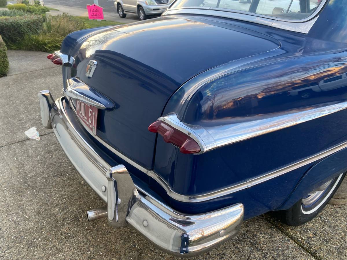 Ford-custom-coupe-1951-blue-3