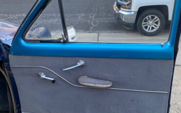 Ford-custom-coupe-1951-blue-8