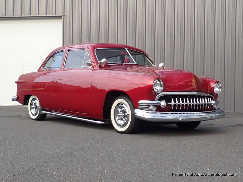 Ford-custom-coupe-1951-red-2