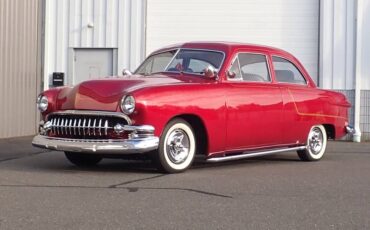 Ford-custom-coupe-1951-red