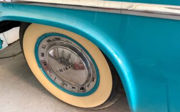 Ford-custom-line-2-door-sedan-1952-green-3
