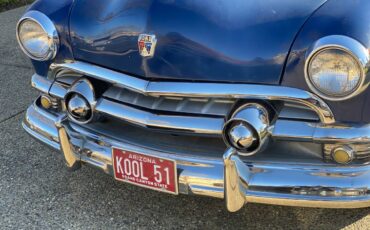 Ford-custom-v8-flathead-1951-blue-2