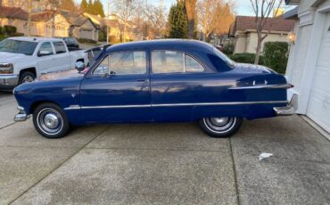 Ford-custom-v8-flathead-1951-blue