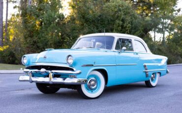 Ford-customline-1953-blue