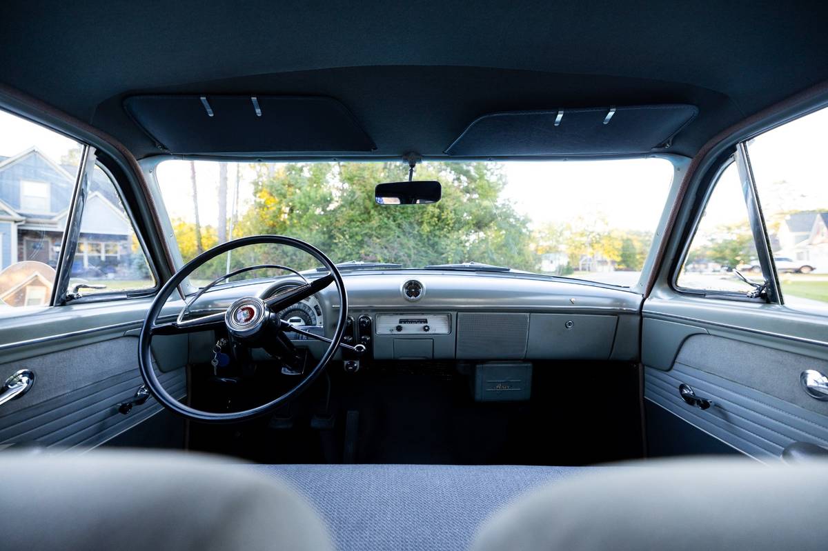 Ford-customline-1953-blue-8