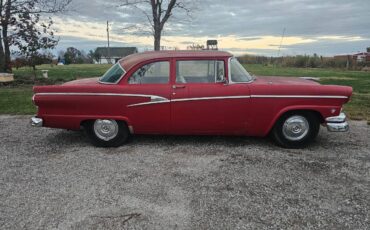 Ford-customline-1956-red-1