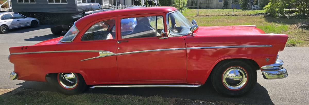 Ford-customline-1956-red-1
