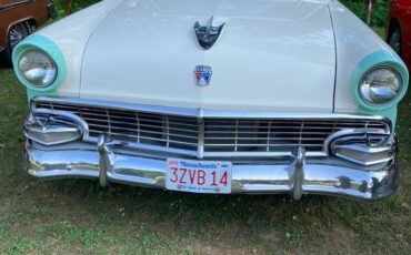 Ford-customline-1956-white-4