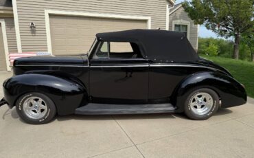 Ford-delux-convertible-1940-black-13