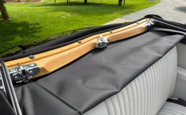 Ford-delux-convertible-1940-black-17