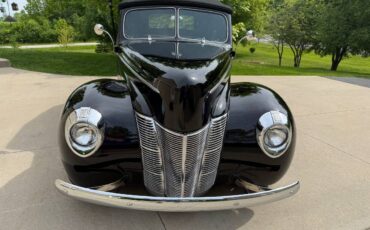 Ford-delux-convertible-1940-black-18