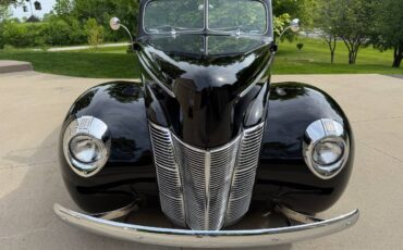 Ford-delux-convertible-1940-black-2