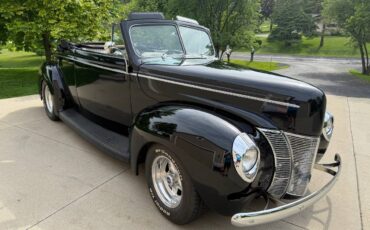 Ford-delux-convertible-1940-black-5