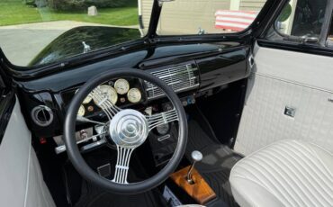 Ford-delux-convertible-1940-black-8
