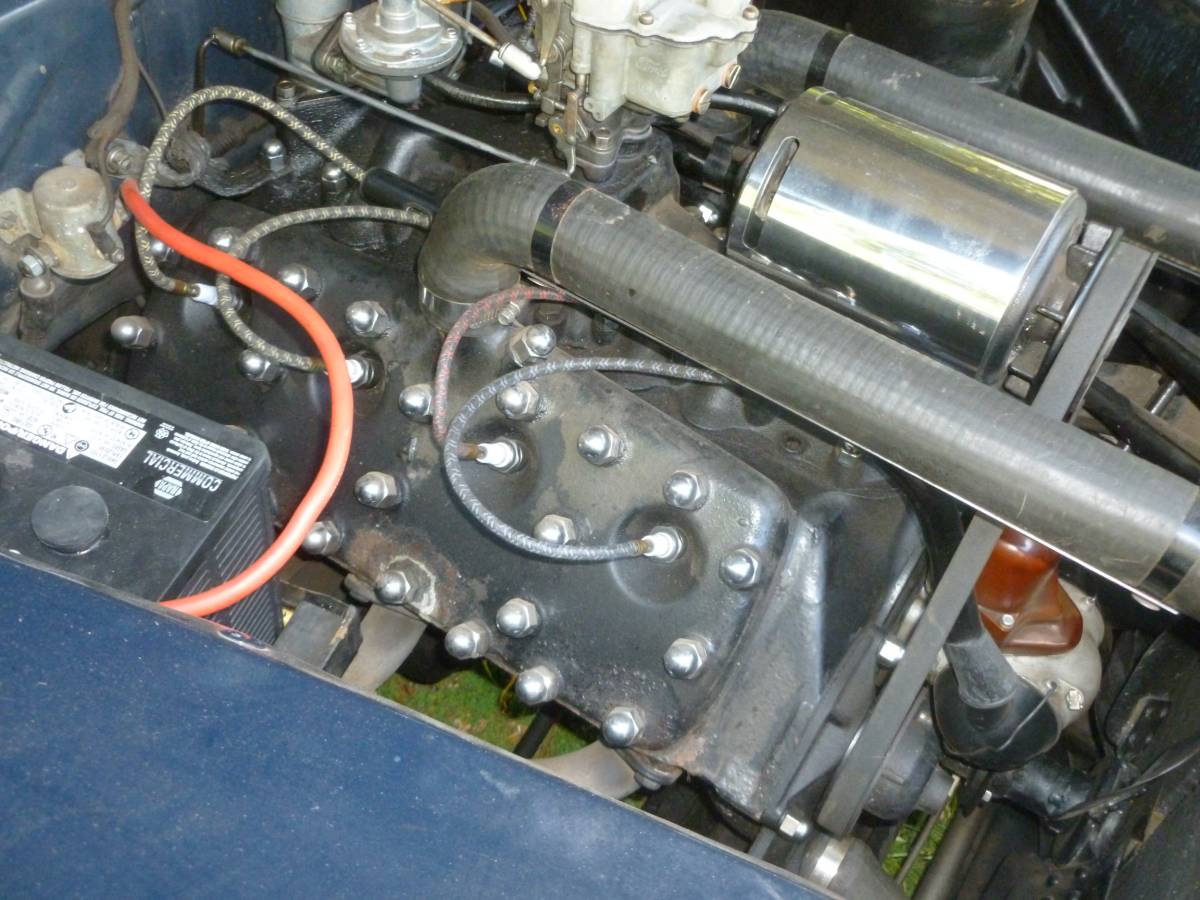 Ford-deluxe-1940-blue-19