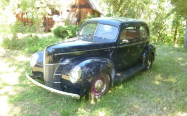 Ford-deluxe-1940-blue-2
