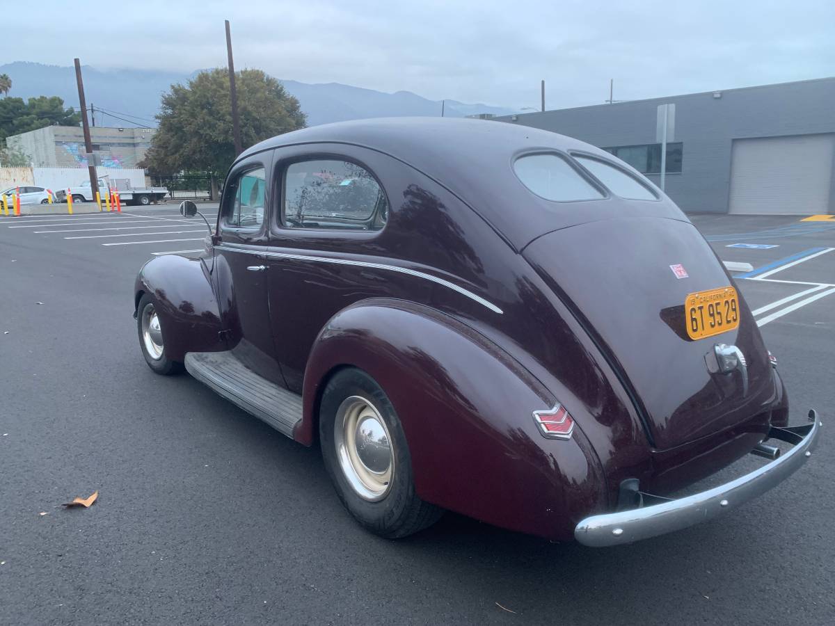 Ford-deluxe-1940-purple-10