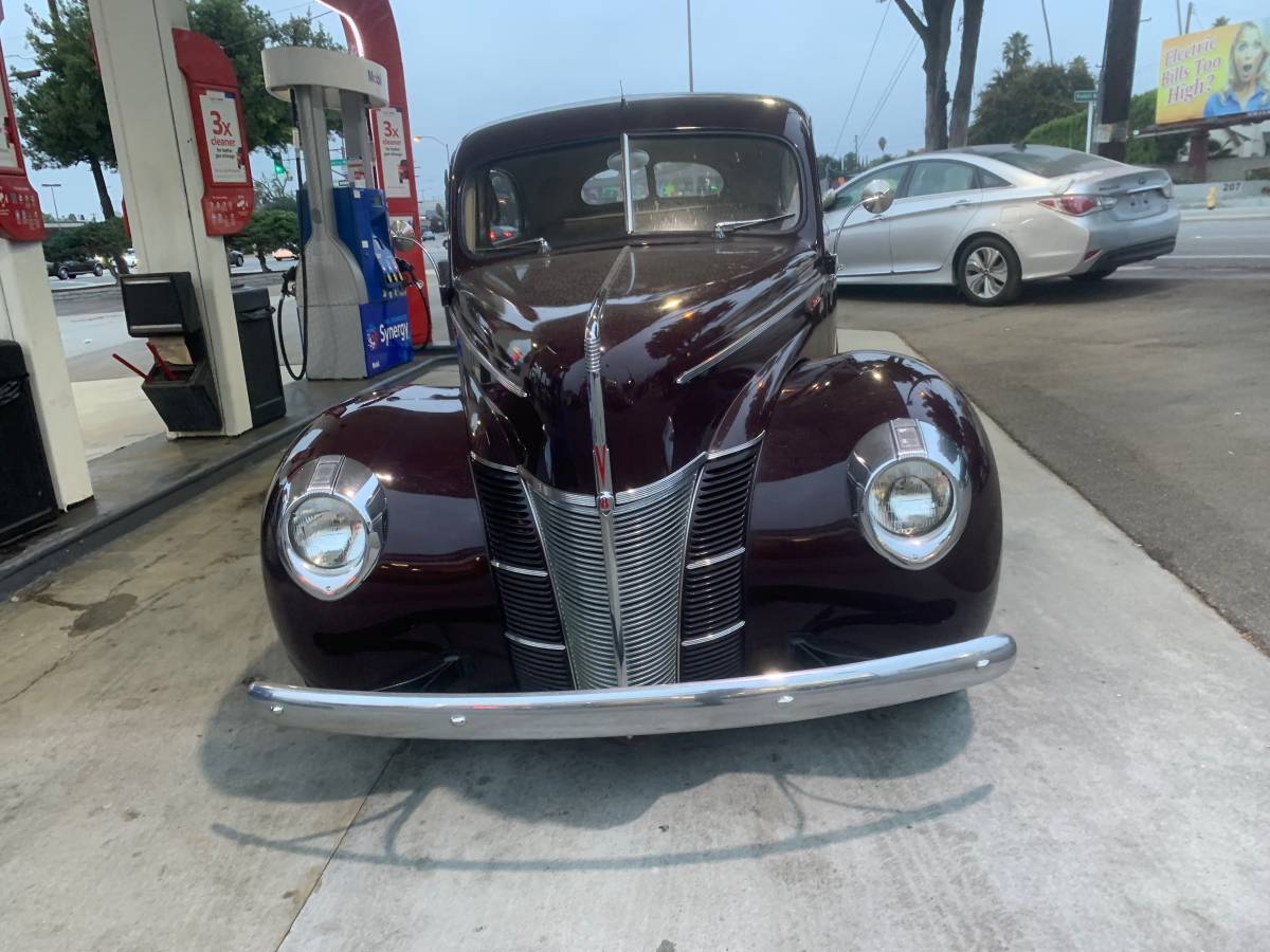 Ford-deluxe-1940-purple-2