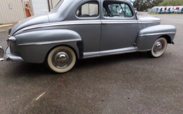 Ford-deluxe-1948-grey-1