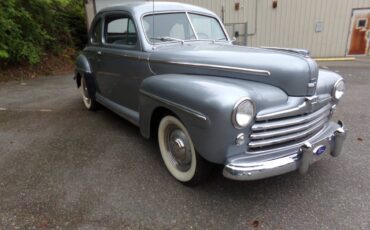 Ford-deluxe-1948-grey-2