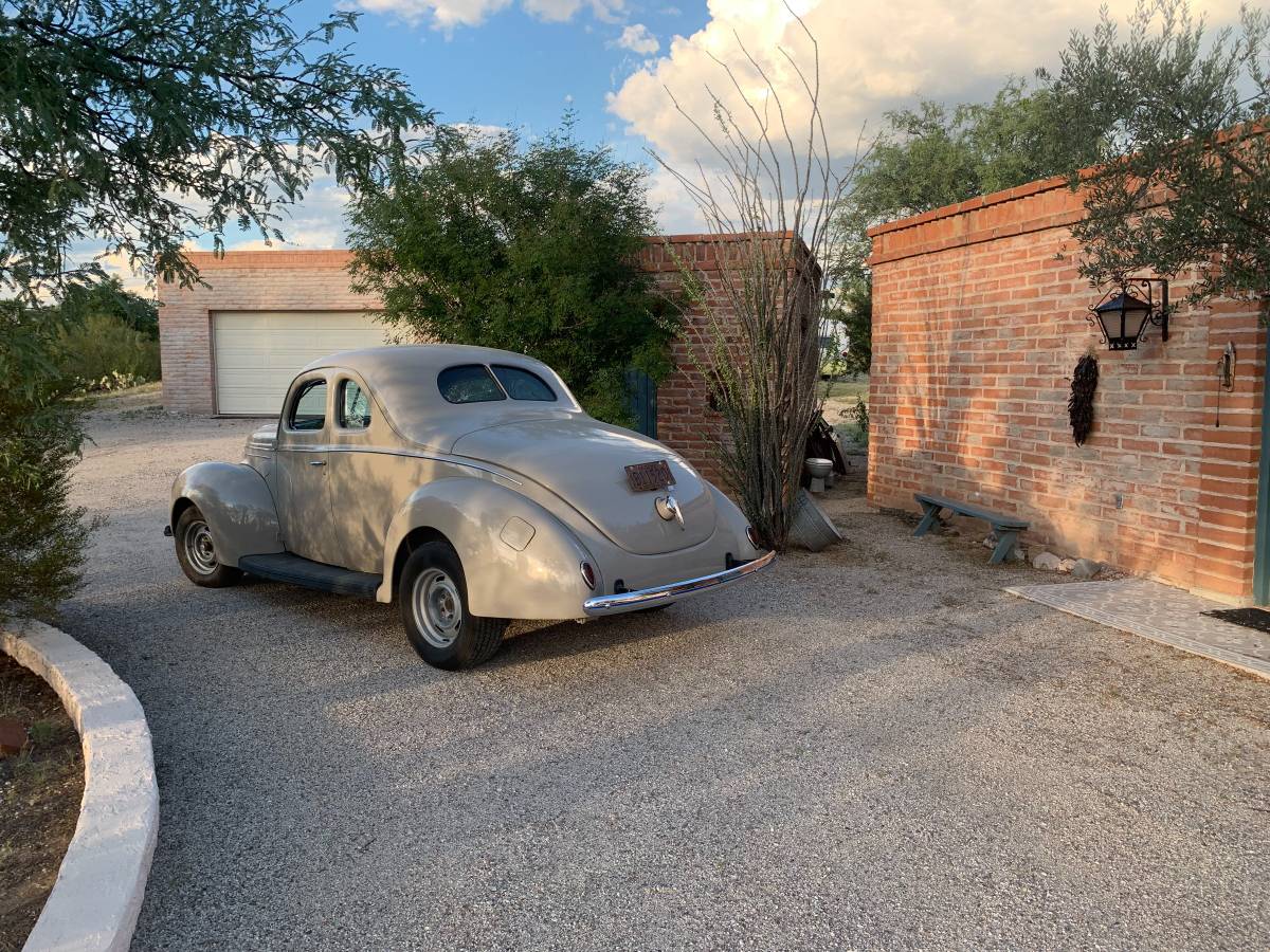 Ford-deluxe-coupe-1939-14