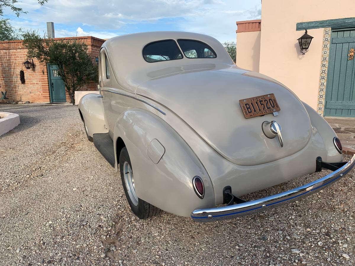 Ford-deluxe-coupe-1939-17