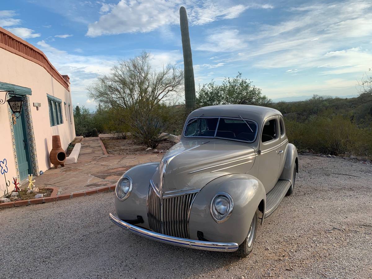 Ford-deluxe-coupe-1939-18