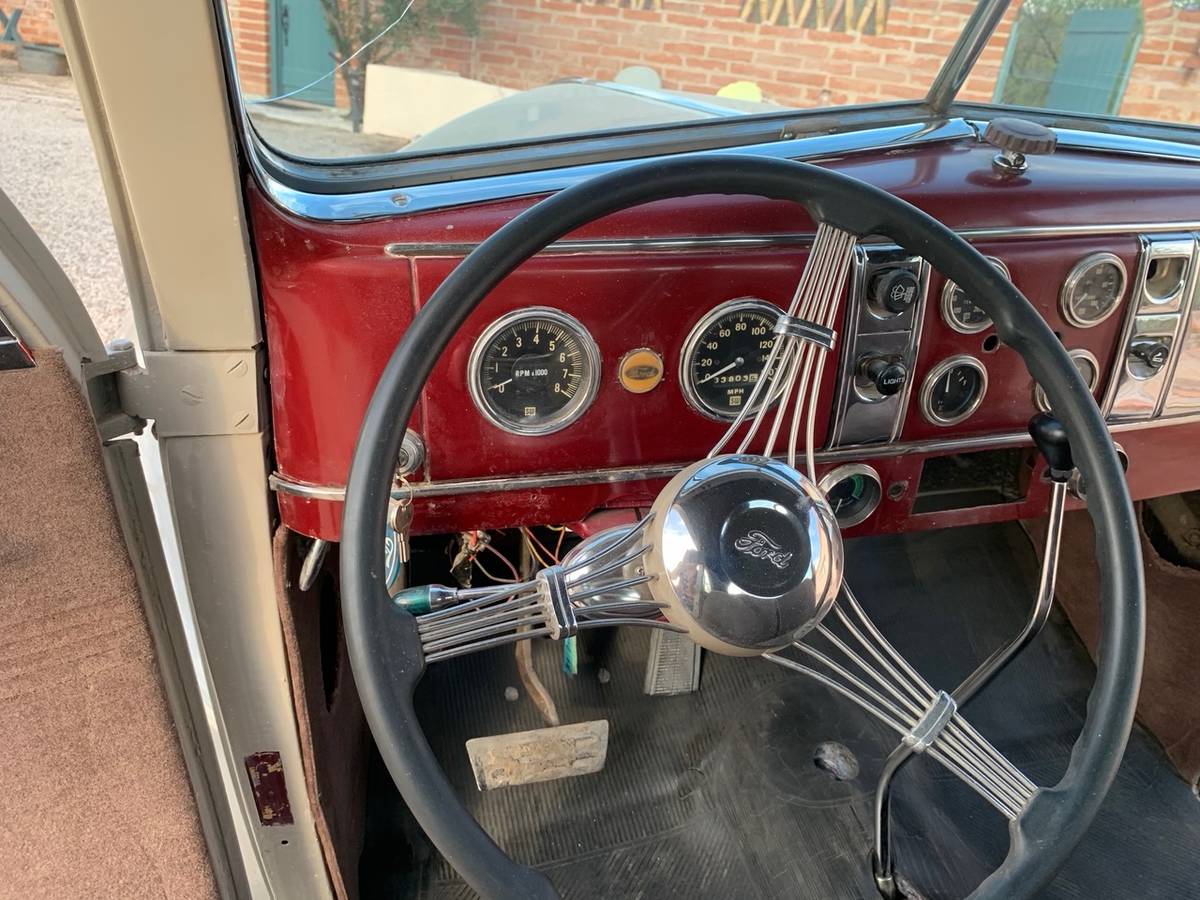Ford-deluxe-coupe-1939-33