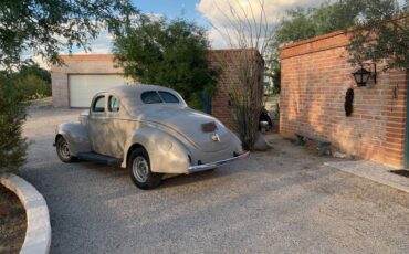 Ford-deluxe-coupe-1939