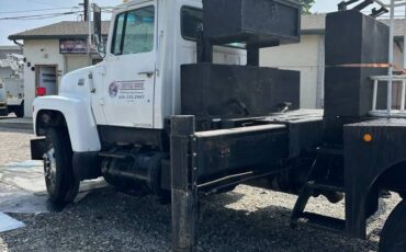 Ford-diesel-1987-white-7