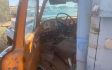 Ford-dump-truck-1970-2