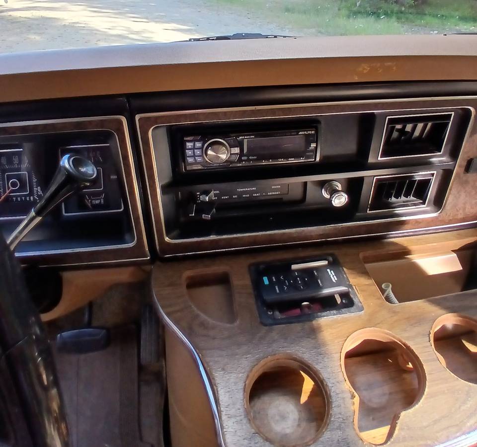 Ford-e-150-1976-10