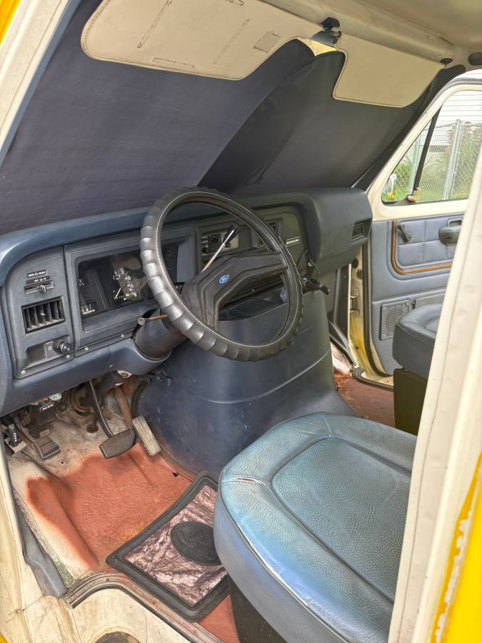 Ford-e-150-1991-yellow-3