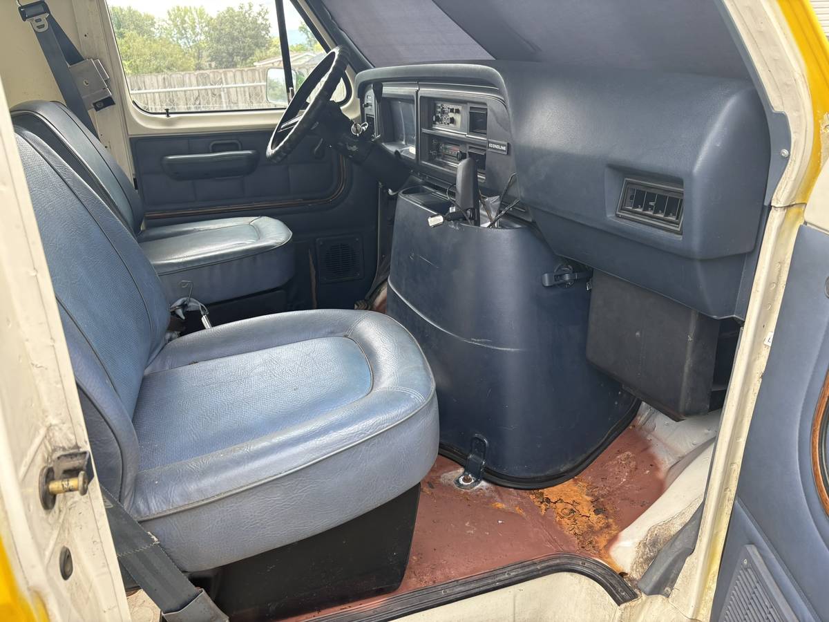 Ford-e-150-1991-yellow-4
