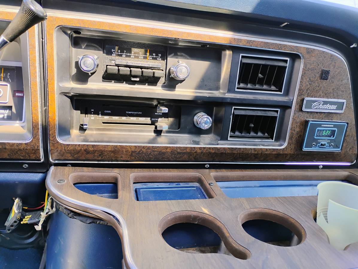 Ford-e-150-econoline-1978-10
