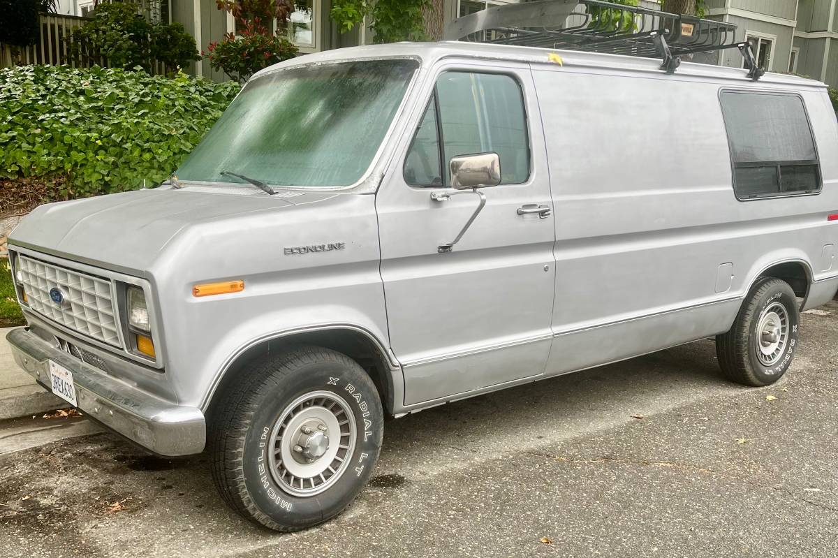Ford-e-150-econoline-1988