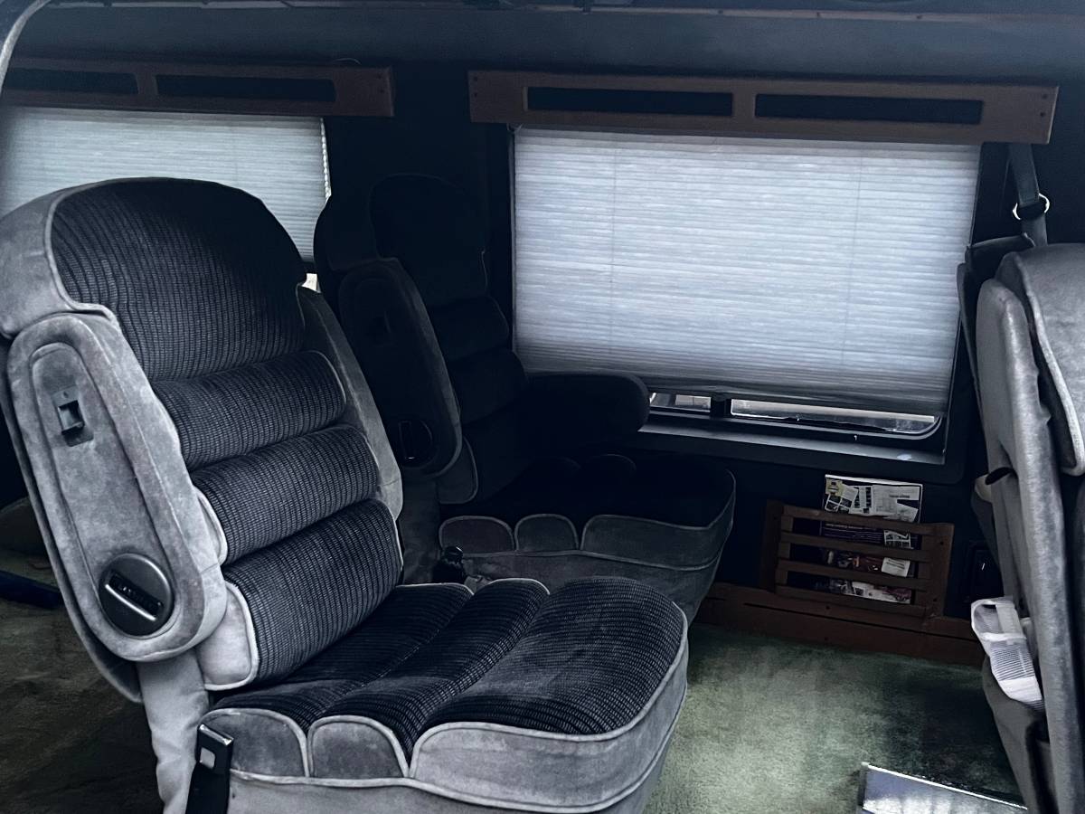 Ford-e-150-econoline-1990-black-6