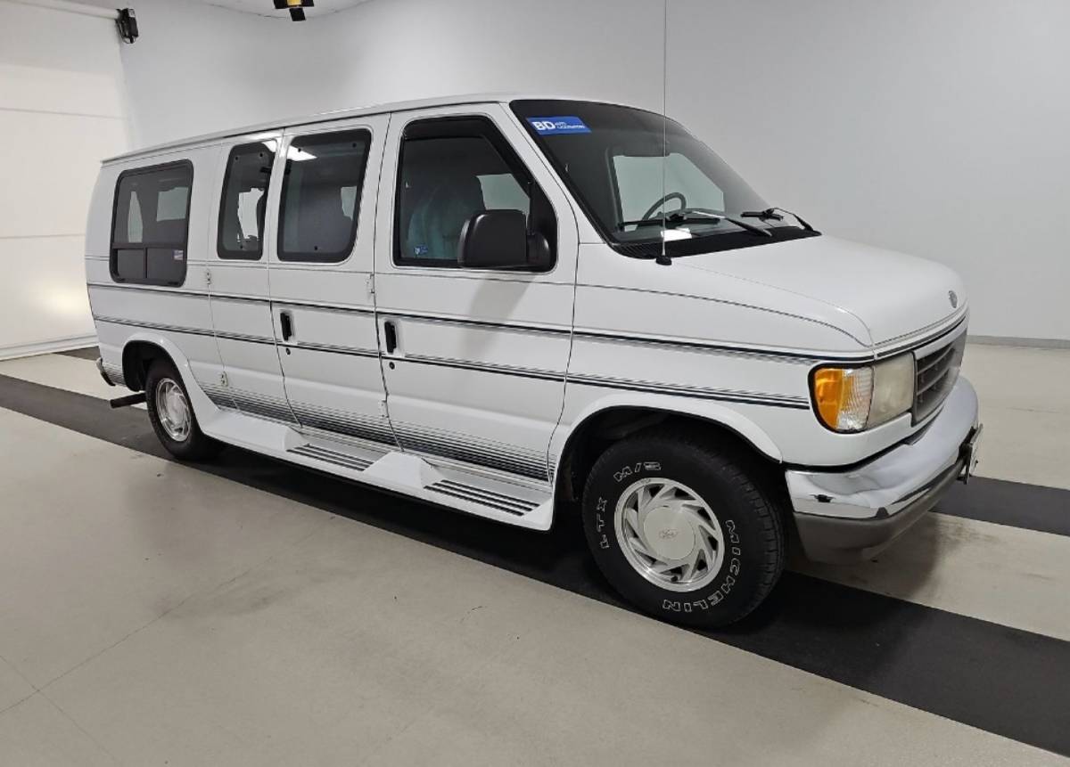 Ford-e-150-econoline-1995-white-1