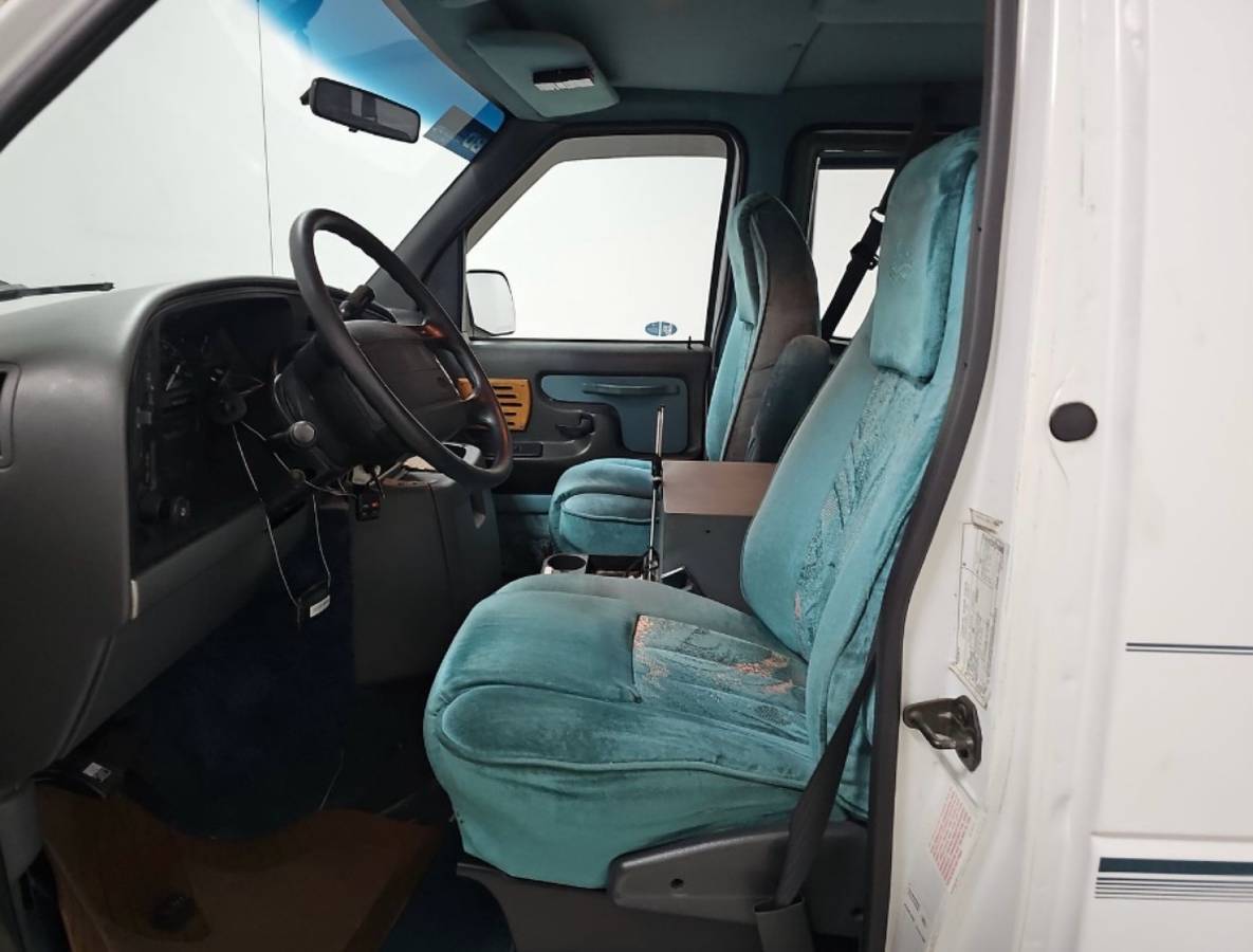 Ford-e-150-econoline-1995-white-2