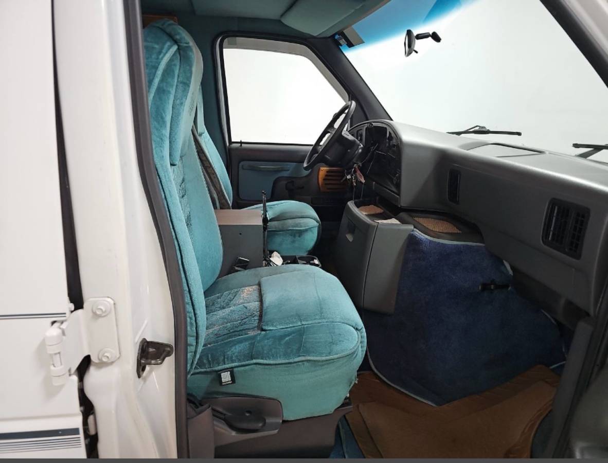 Ford-e-150-econoline-1995-white-3