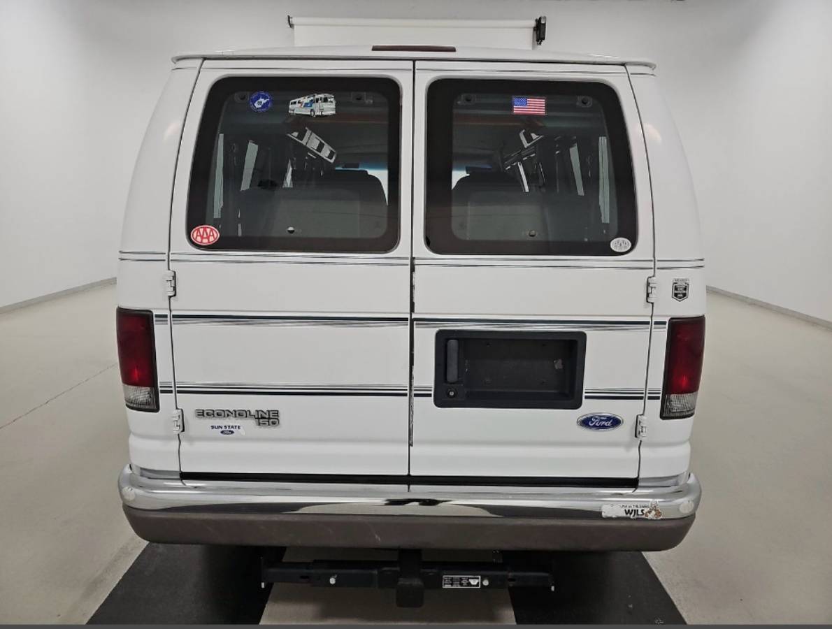 Ford-e-150-econoline-1995-white-9