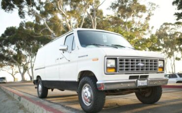 Ford-e-250-econoline-1990-white