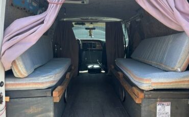 Ford-e-250-econoline-1990-white-9