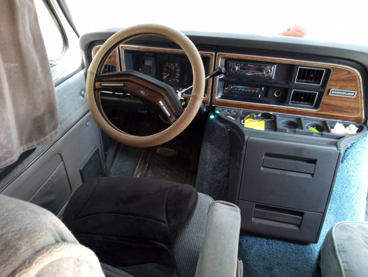 Ford-e-250-sportmobile-1991-custom-3