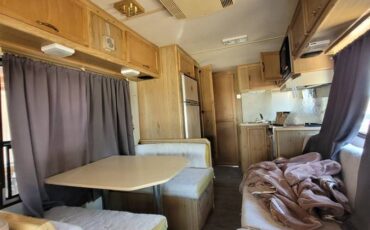 Ford-e-350-econoline-1988-9