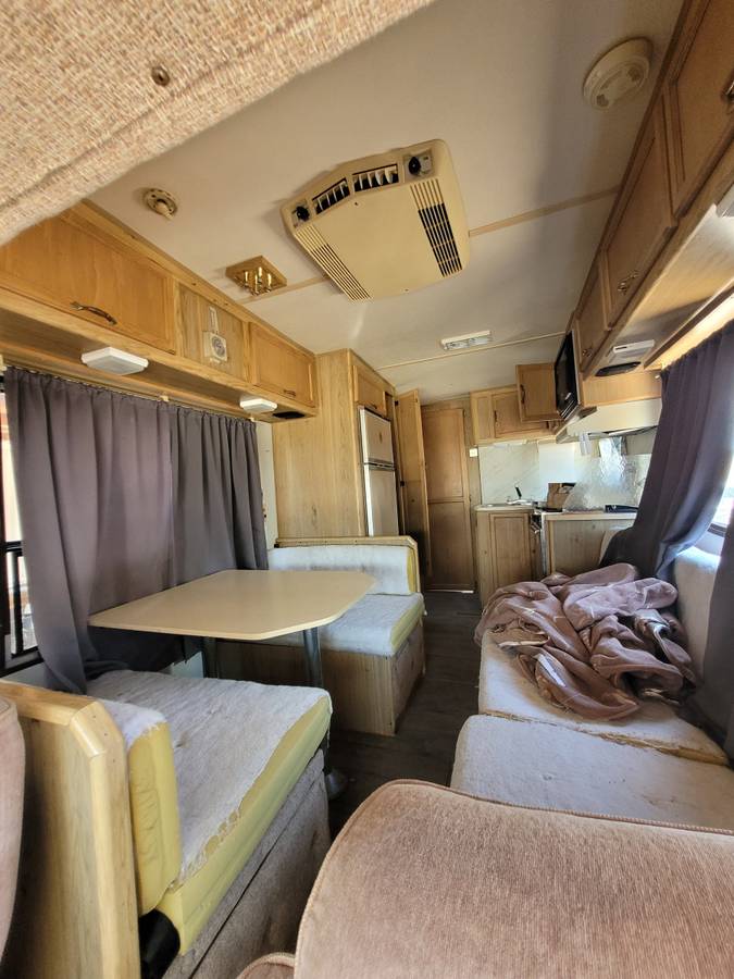 Ford-e-350-econoline-1988-9