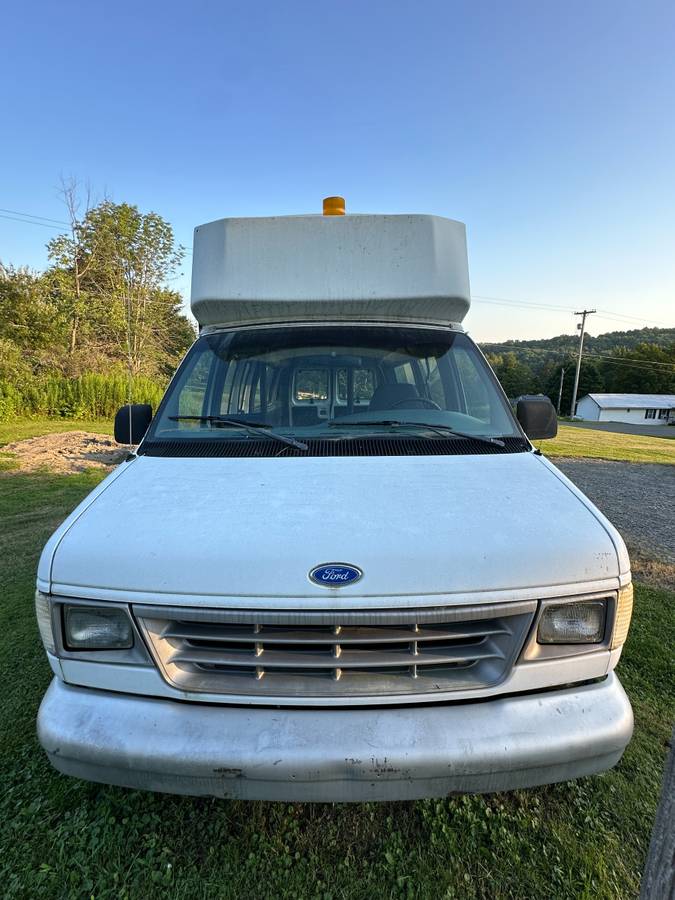 Ford-e-350-econoline-1993-white-2