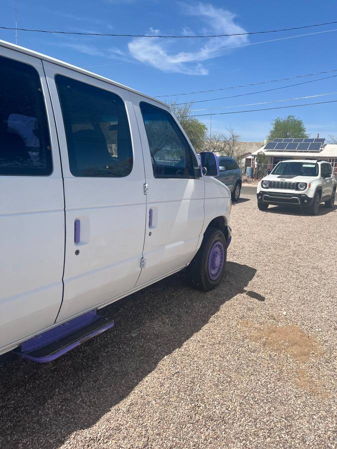 Ford-e-350-econoline-1993-white-4