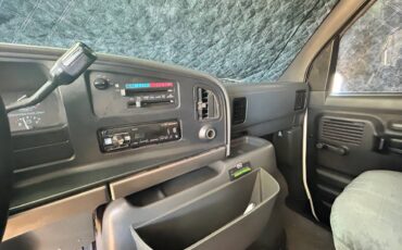 Ford-e-350-econoline-1995-white-3
