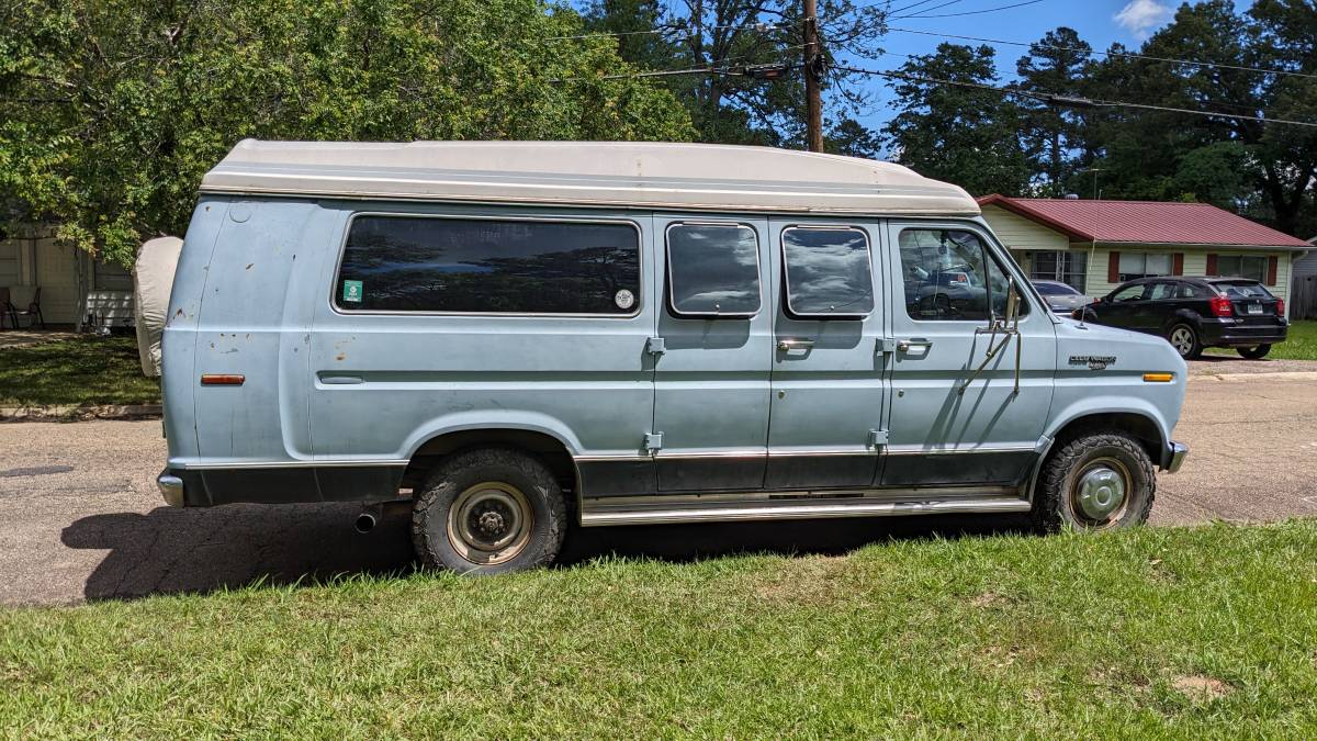 Ford-e-350-econoline-club-wagon-extended-van-diese-1989-blue-2